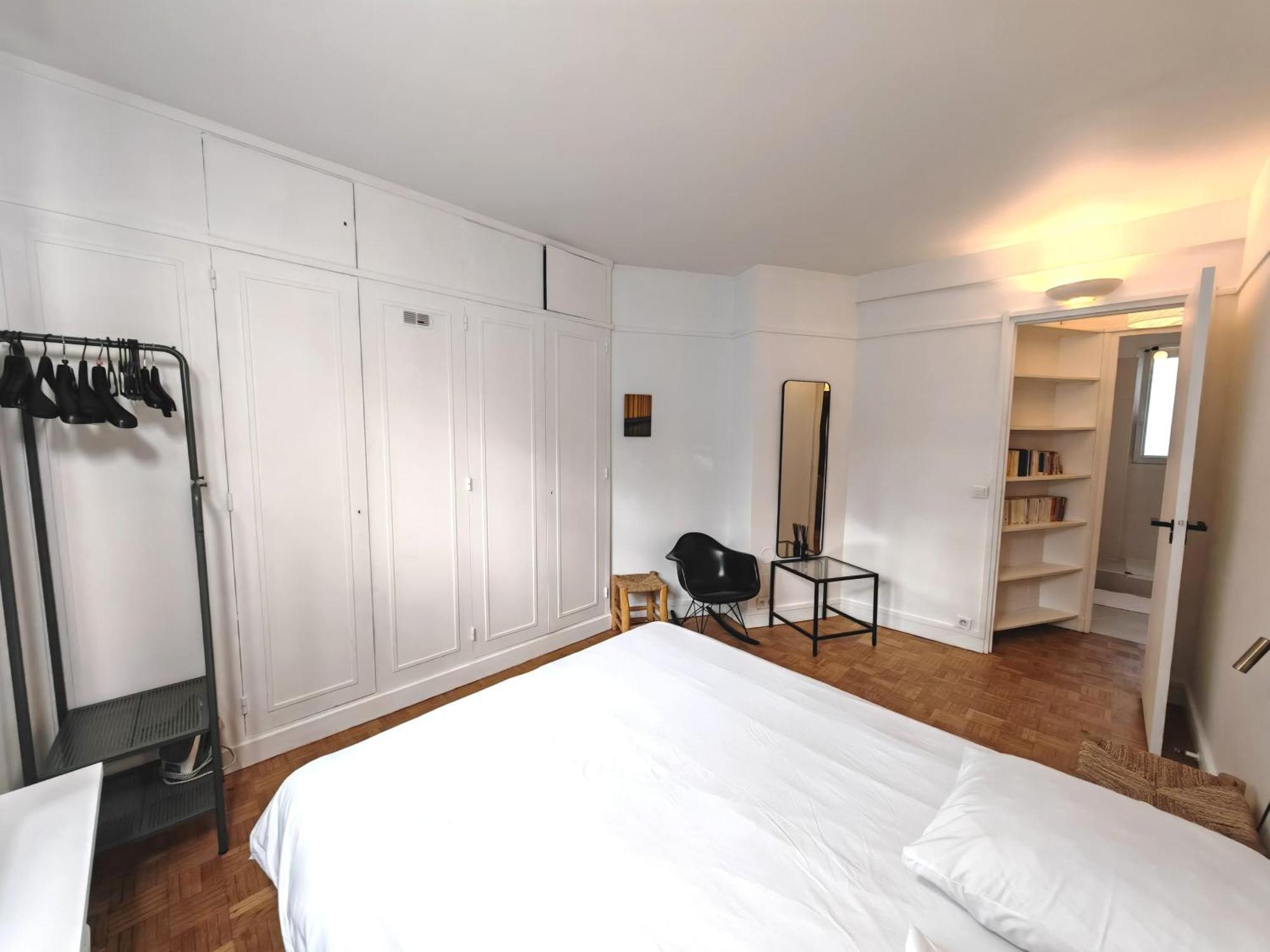 Havre De Paix Aux Buttes Chaumont Apartment Paris Exterior photo